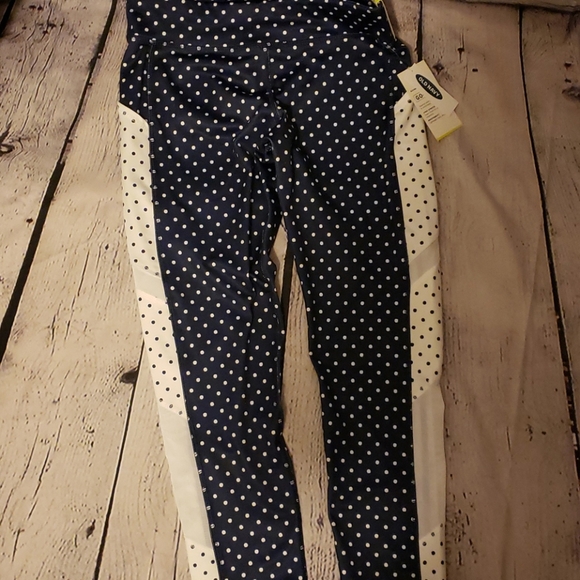 Old Navy Leggings - Picture 2 of 7